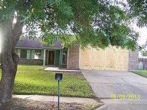310 Willoughby Dr, Richmond, TX 77469
