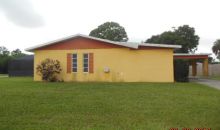 402 Nw Riverside Dr Port Saint Lucie, FL 34983