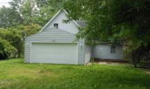 803 W 8th St Flora, IL 62839