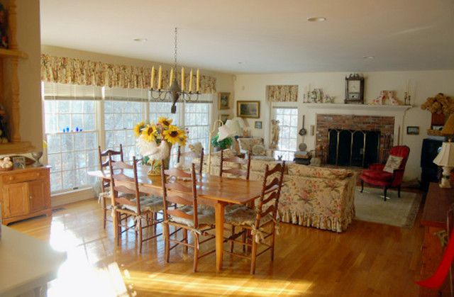 16 Surrey Ln, East Dennis, MA 02641