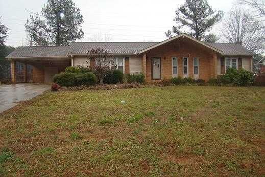 807 Lucerne Dr, Spartanburg, SC 29302