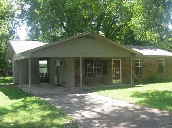 318 Cash Ave, Trumann, AR 72472