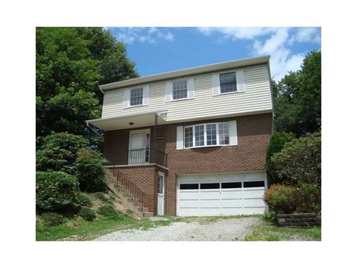 24 Christy Rd, Delmont, PA 15626