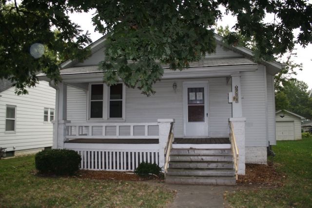 908 Forest Ave, Belleville, IL 62220