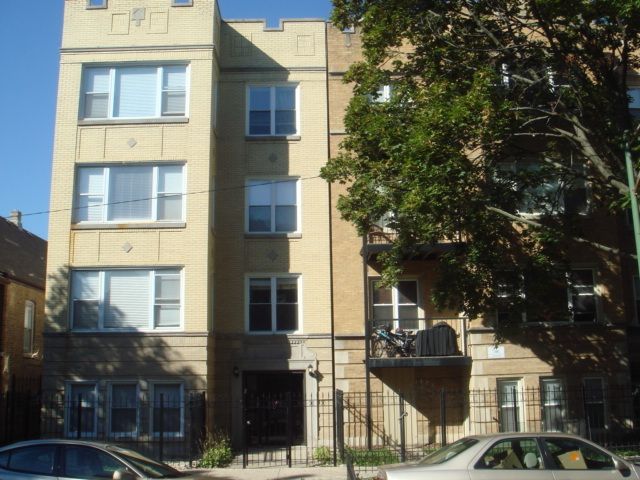 4450 N Drake Ave # 445, Chicago, IL 60625