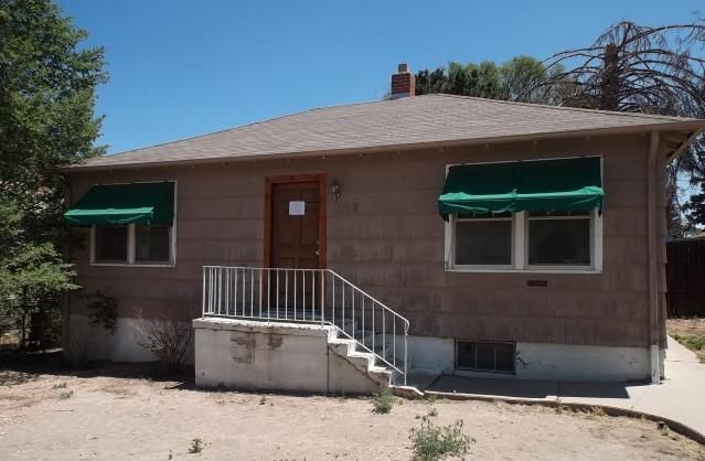 215 Willow Street, Colorado Springs, CO 80903