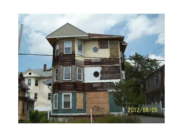 629 Chalkstone Ave, Providence, RI 02908