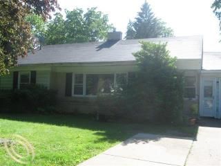 500 S Almont Ave, Imlay City, MI 48444