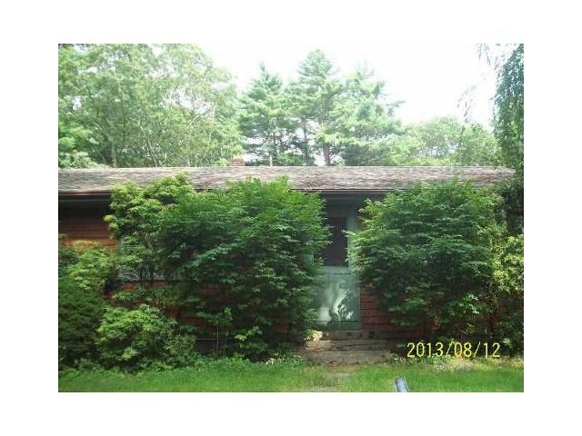 1922 S County Trl, West Kingston, RI 02892
