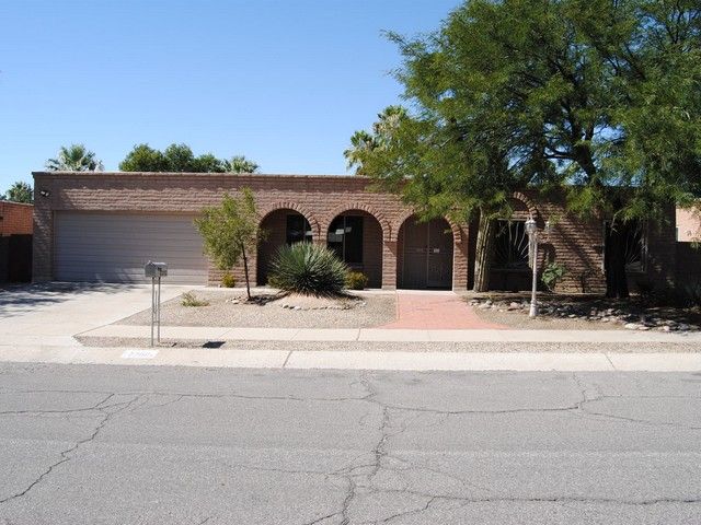 2202 S Darling Avenue, Tucson, AZ 85710