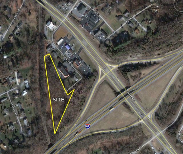 Greenbriar Road at Fairlane Drive, Kingsport, TN 37660