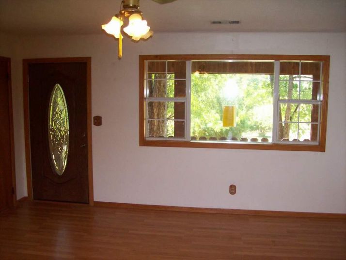 991 Pickren Hall Road, Viola, AR 72583