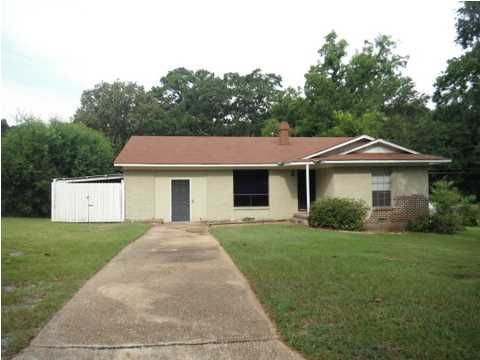 105 Livingston Ave, Prattville, AL 36066