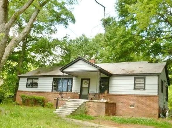 144 Archer Rd, Spartanburg, SC 29303