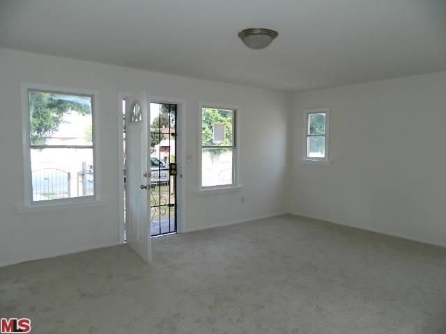 746 E 91st St, Los Angeles, CA 90002
