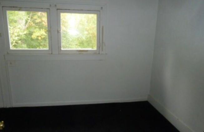516 Smith Avenue, Lansing, MI 48910