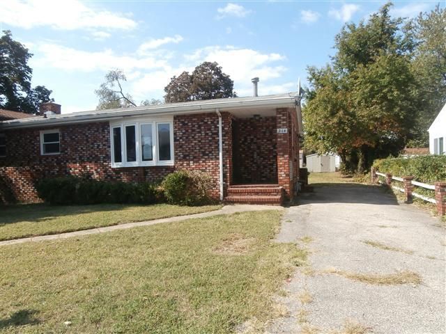 214 Glen Rd, Pasadena, MD 21122