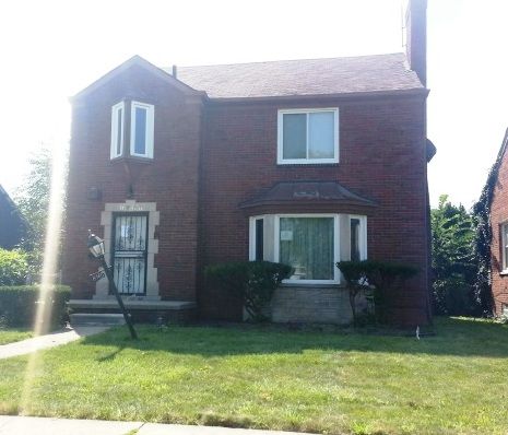 8760 E Outer Dr, Detroit, MI 48213