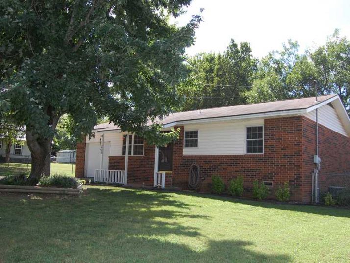 209 NW J ST, Bentonville, AR 72712