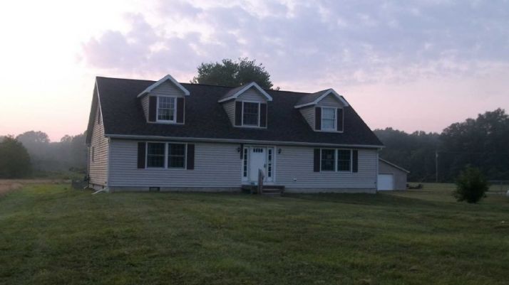 28877 Sherwood Rd, Belleville, MI 48111