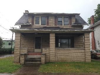 819 21st St, Huntington, WV 25703