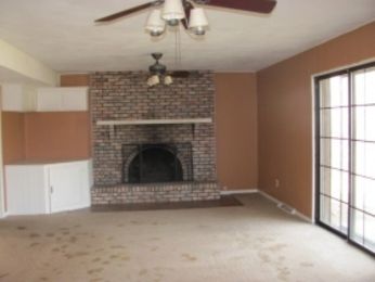 310 Rosemary Dr, Collinsville, IL 62234