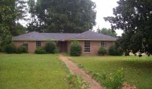 203 Meadowbrook Rd Greenwood, MS 38930