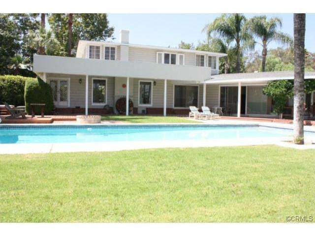 2624 Garretson Ave, Corona, CA 92881