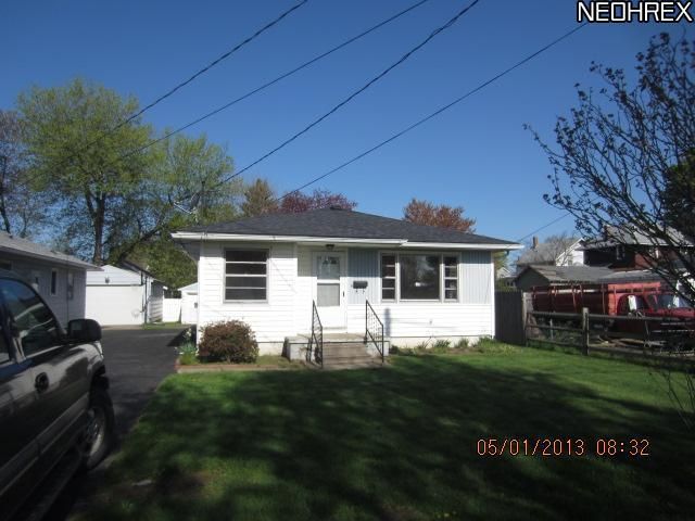 2552 Conrad Ave, Akron, OH 44314