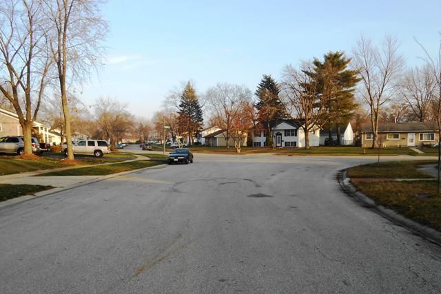 753 Calico Drive, Aurora, IL 60506