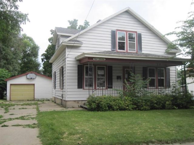 419 West Moseley St, Freeport, IL 61032