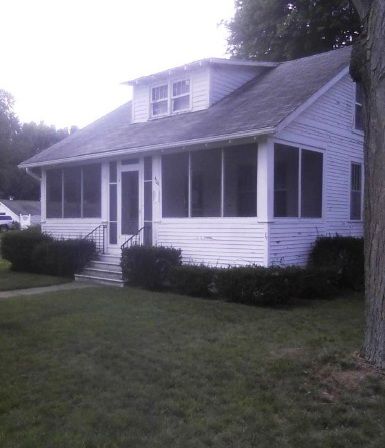 404 S Clark St, Centreville, MI 49032
