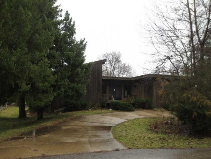 111 Bingham Dr, Brooklyn, MI 49230
