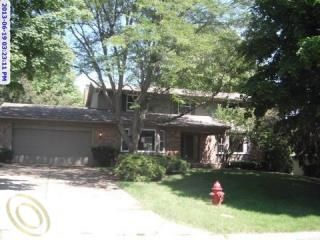 29984 Mayfair Dr, Farmington, MI 48331