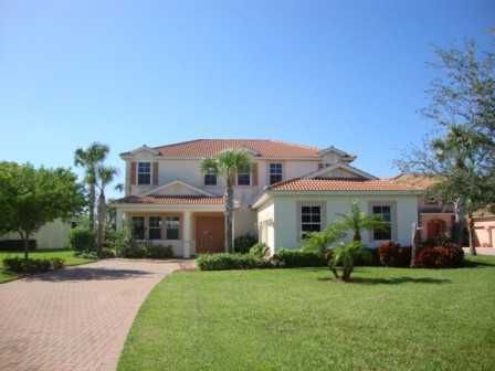1112 Amber Lake Ct, Cape Coral, FL 33909