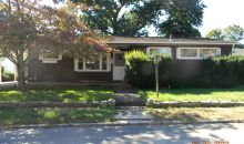 28 Woodlawn Drive Cranston, RI 02920