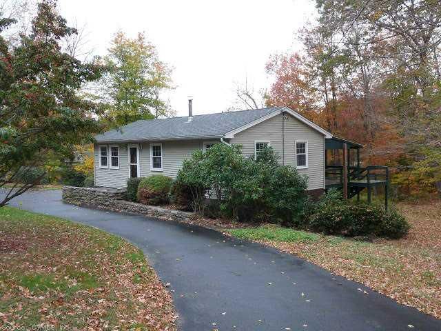 9 Boughton Rd, Old Lyme, CT 06371