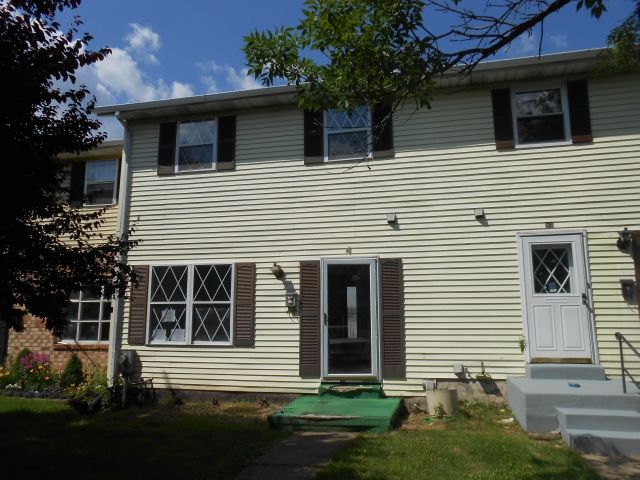 4 Shadowbrook Court, Rosedale, MD 21237