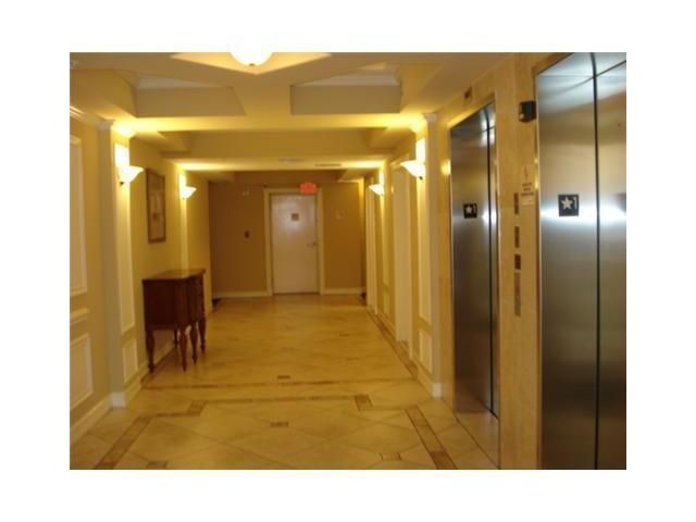 5091 NW 7 ST # 806, Miami, FL 33126