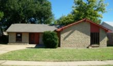 1609 Squire Court Grand Prairie, TX 75051