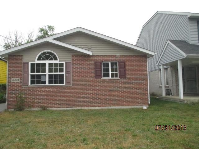 3024 W 141st Pl, Blue Island, IL 60406