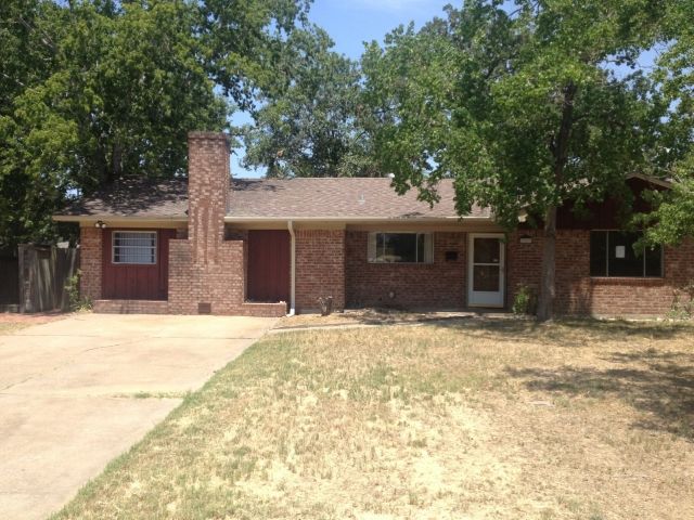 2207 Carter Creek Pkwy, Bryan, TX 77802
