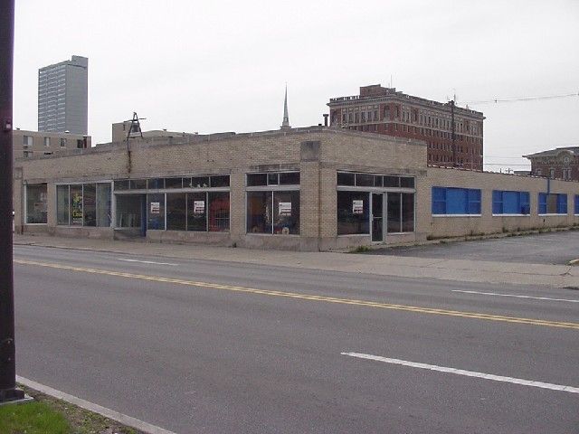 413 W. Main St., Fort Wayne, IN 46802