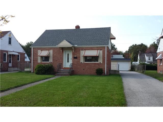 814 E 256th St, Euclid, OH 44132