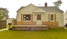 1357 Gregory Ave Lincoln Park, MI 48146