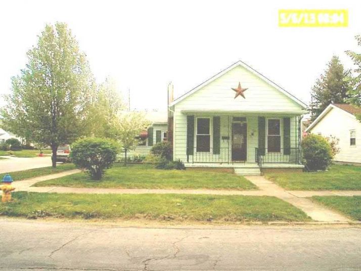 212 Benton St, Wapakoneta, OH 45895