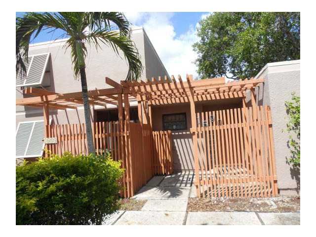 1690 Nw 113th Way, Hollywood, FL 33026