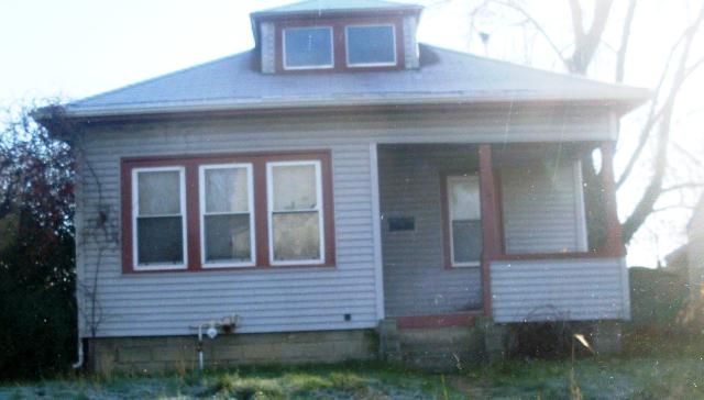 88 George Arden Ave, Warwick, RI 02886