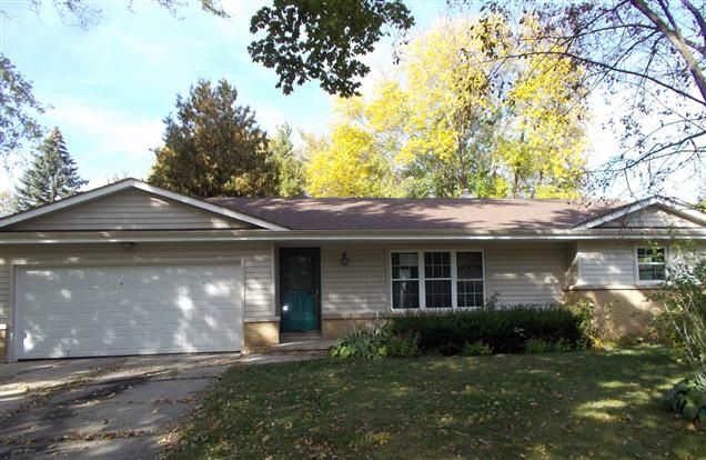 3039 Greenview Driv, Green Bay, WI 54311