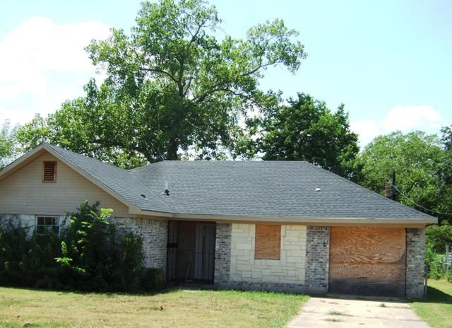 1651 Blue Meadow St, Dallas, TX 75217